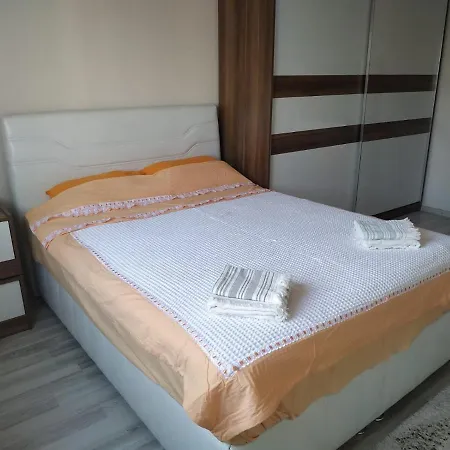 Ueniversite Boelgesinde Denize Yakin Daire * Antalya