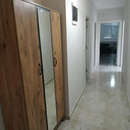 Ueniversite Boelgesinde Denize Yakin Daire Lägenhet Antalya