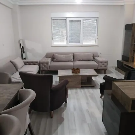 Apartment Ueniversite Boelgesinde Denize Yakin Daire Antalya